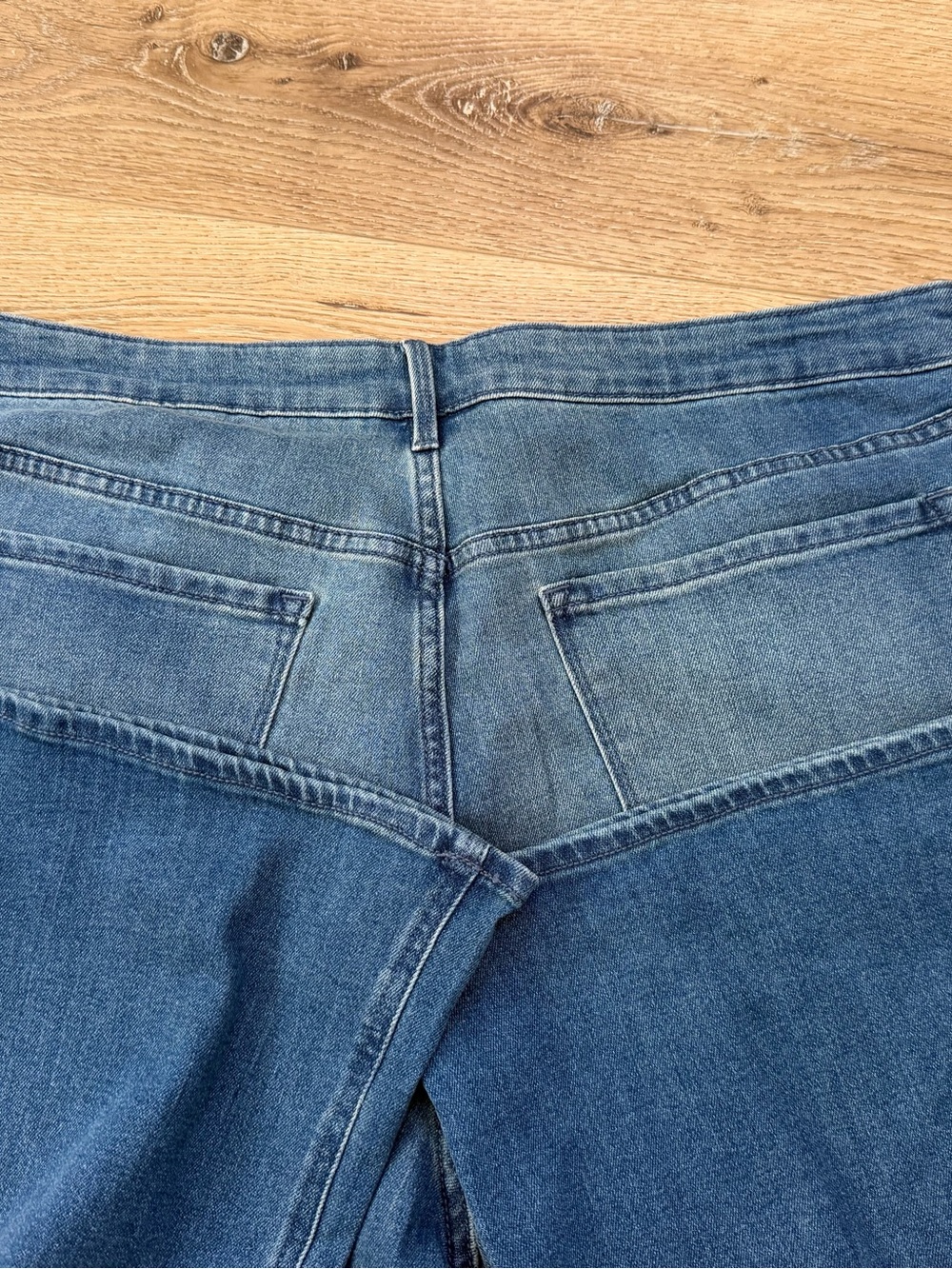 Old Navy Wow Flare High Rise Bootcut jeans - Picture 4 of 7